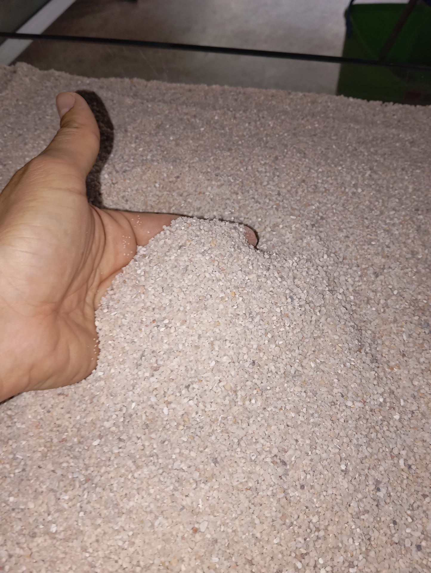 Sustrato de Sílice Premium para Acuarios 10 kg – pH Neutro, Agua Cristalina, Textura Fina - Discus Roa Fish